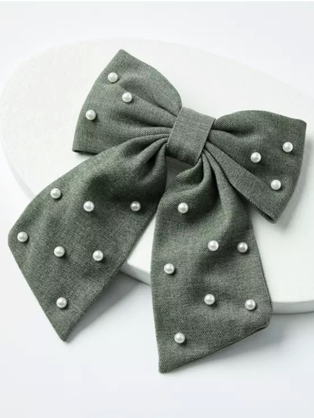 LOFT Pearlized Bow Barrette